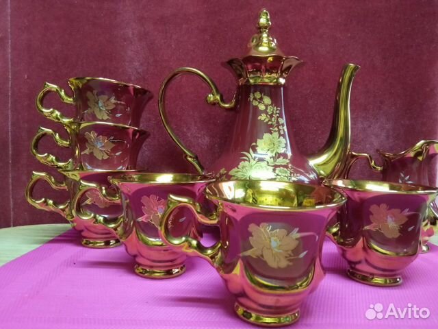 Красивый сервиз на 6 персон