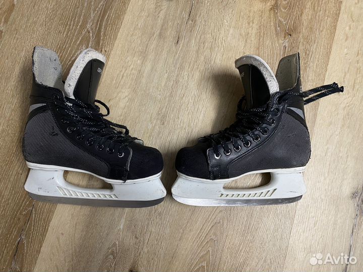 Коньки хоккейные размер 38
