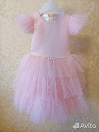 Платье для девочки праздничное 104-110
