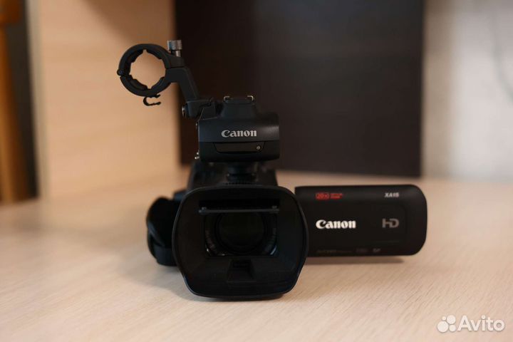 Видеокамера canon XA15
