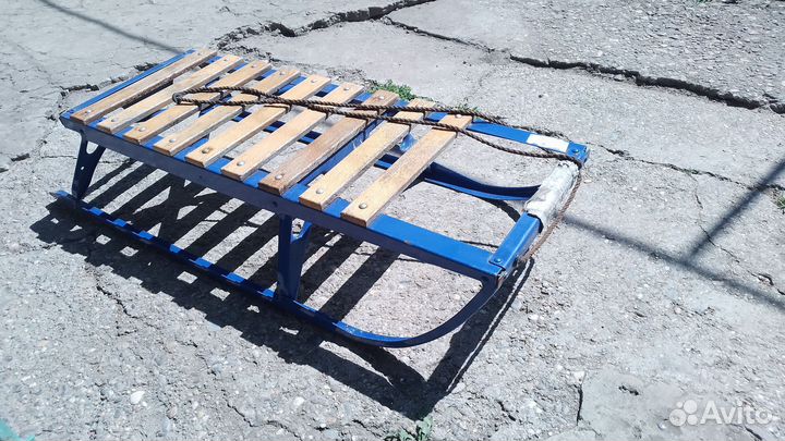 Отдам бесплатно санки