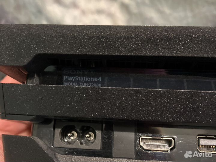 Sony PS4 pro 1tb 7208B