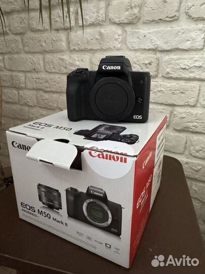 Фотоаппарат Canon M50 Mark II