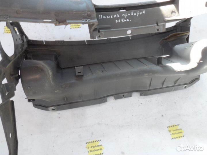 Приборнаяпанель(местоводителя)б/уscaniar420