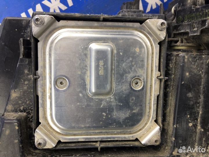 Фара передняя правая Renault Arkana 2019