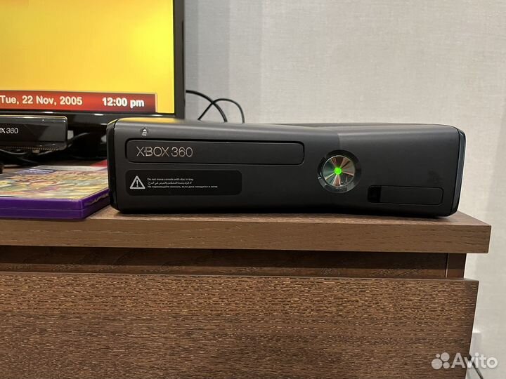 Игровая приставка xbox 360 slim, прошитая