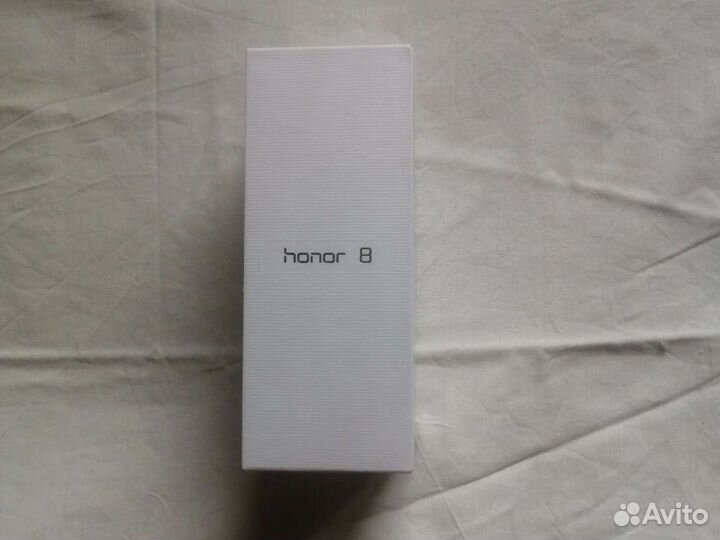 Коробка от телефона Honor 8