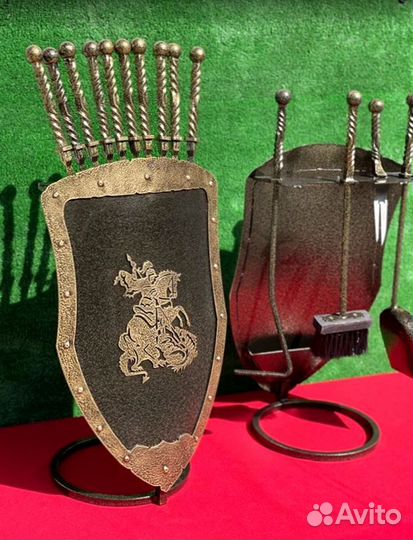 Подставка под шампуры Щит