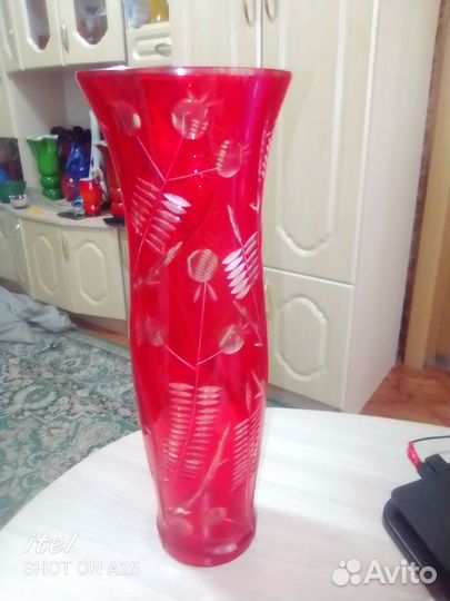 Ваза хрустальная красный май 42 см