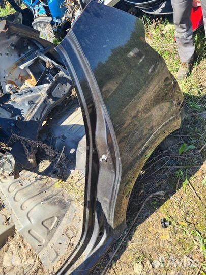 Крыло заднее левое Renault Sandero Stepway 2011