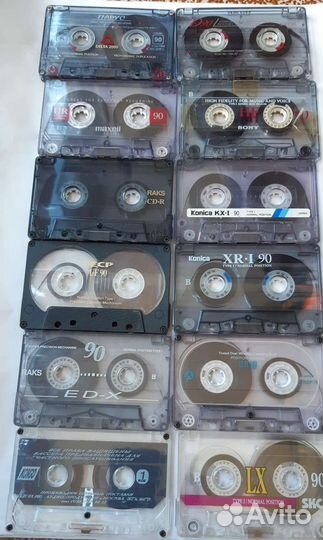 Аудио кассеты с записями