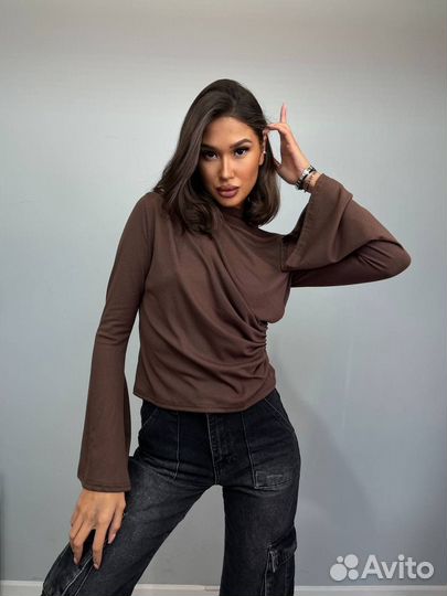 Кофта с рукавами клёш