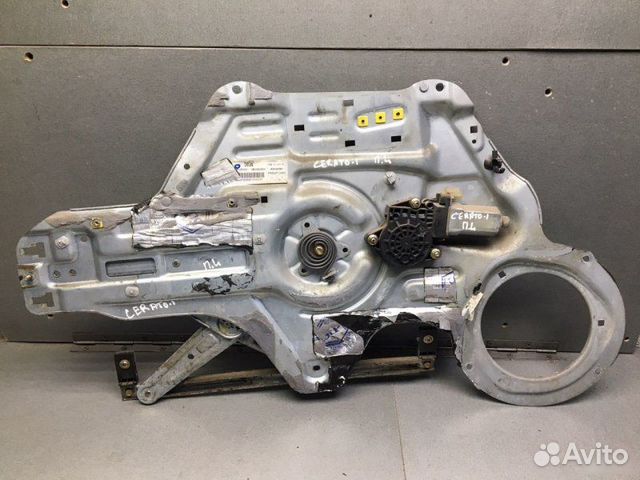 Стеклоподъемник передний правый Kia Cerato 1 седан