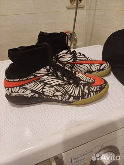 Спорт Nike футзалки/ бутсы