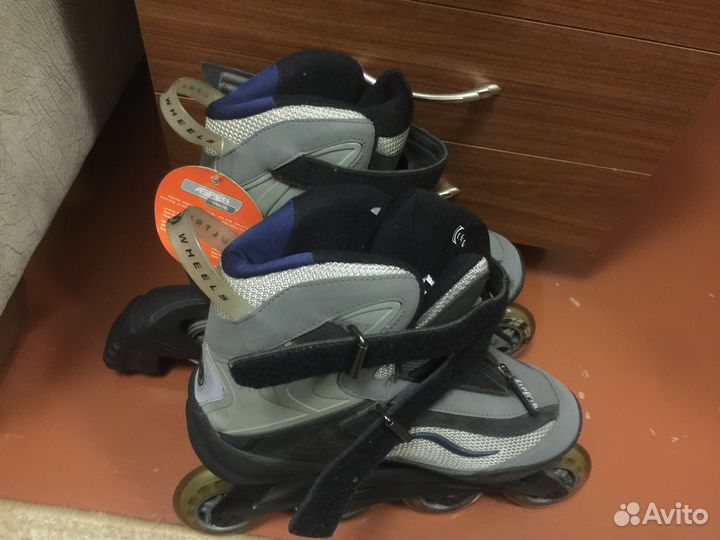 Коньки роликовые (новые)