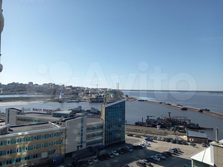 3-к. квартира, 126 м², 10/23 эт.