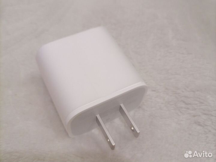 Адаптер apple 20w