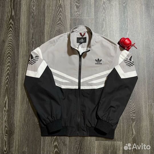 Ветровка Adidas