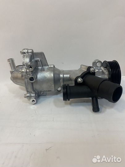 Водяной насос Mercedes A2602001100