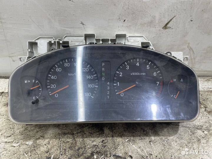 Панель приборов Mitsubishi Galant