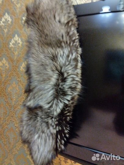 Меховой воротник чернобурка