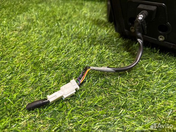 Зеркало бокового вида переднее левое Renault