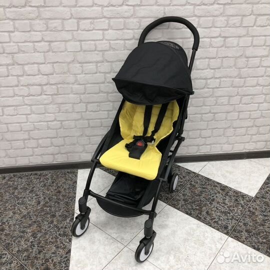 Прогулочная коляска новая