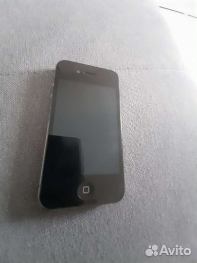 Телефон iPhone 4s