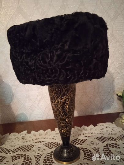 Шапка из каракуля