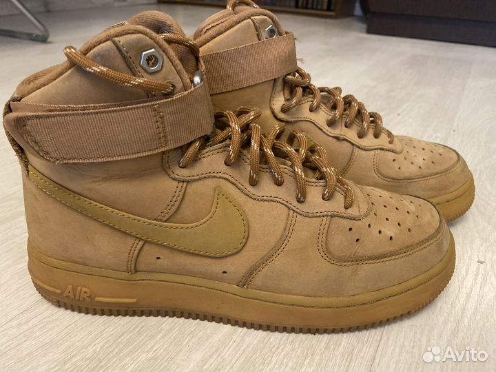 Мужская зимняя обувь Nike Air Force 1 (размер 40)