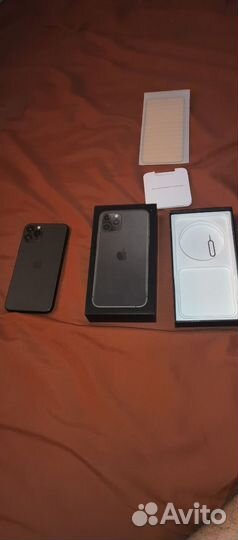 Продам iPhone 11 pro