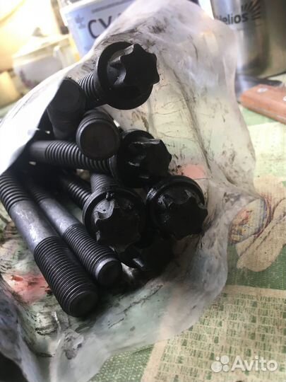 Болт крепления гбц змз 514