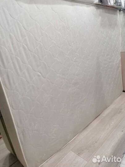 Матрас 140х200 бу