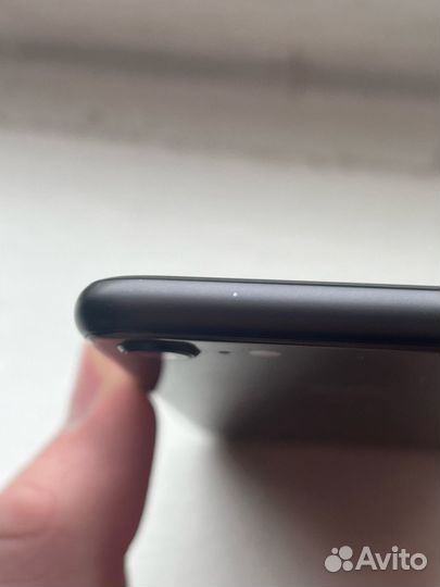 iPhone 8, 64 ГБ