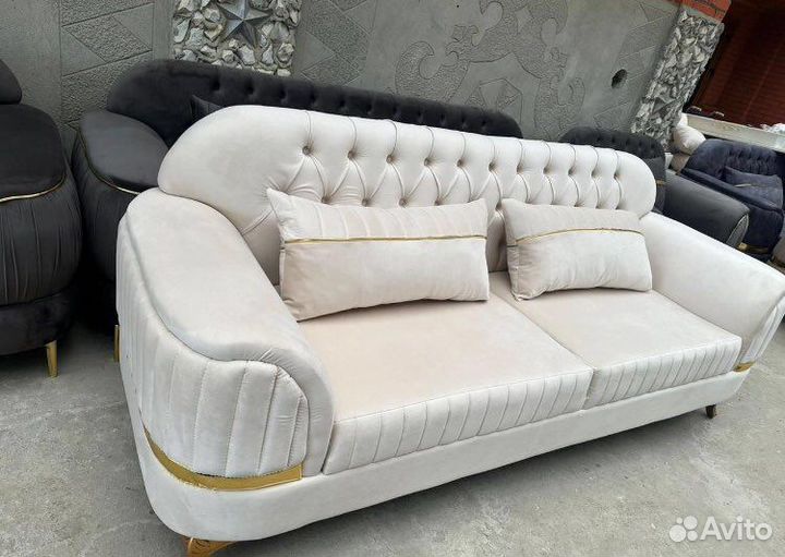 Диван мягкий