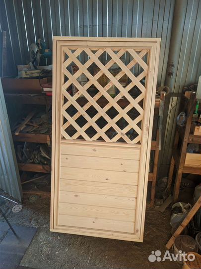 Дверь из массива сосны