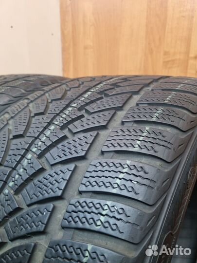 Nokian Tyres WR 295/30 R19
