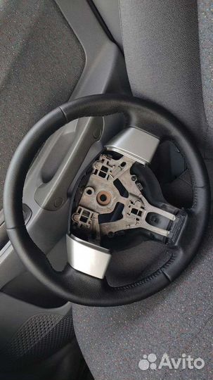 Руль Nissan note,tida