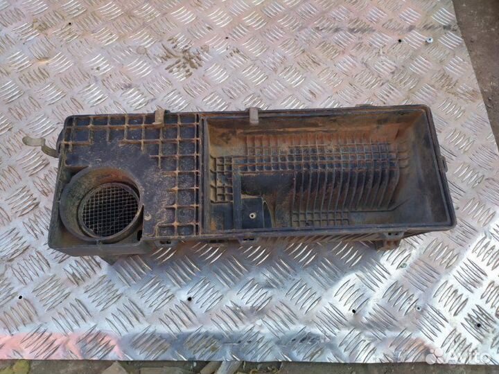 Крышка корпуса воздушного фильтра Kia Rio 3 QB