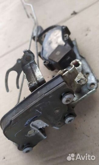 Замок двери Тойота марк2