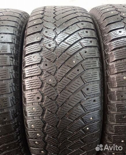 Continental ContiIceContact 4x4 235/65 R17 98W