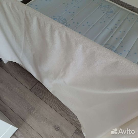 Детская кровать, матрас и наматрасник