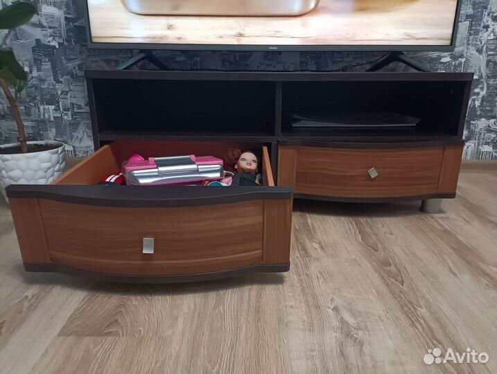 Тумба под телевизор бу