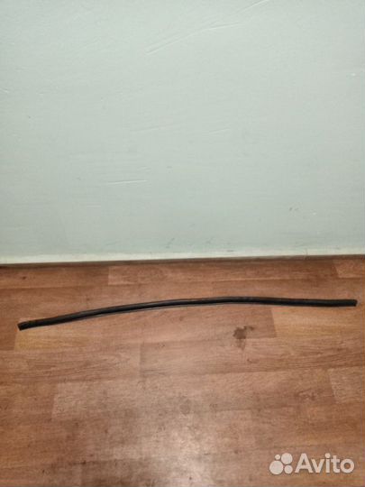 Уплотнительная резинка капота Hyundai Sonata седан