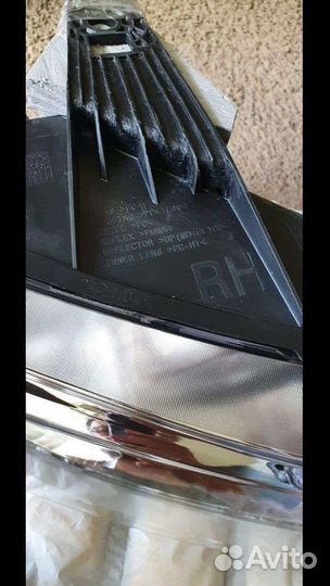 Фара jeer grand Cherokee wk2 правая