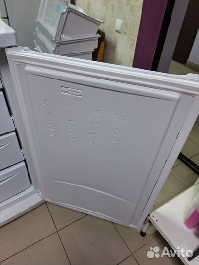 Морозильная камера Indesit(новая)