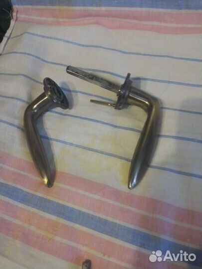 Дверная ручка и все для дверей