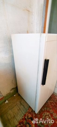 Холодильник бу полюс