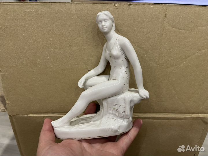 Статуэтка СССР купальщица