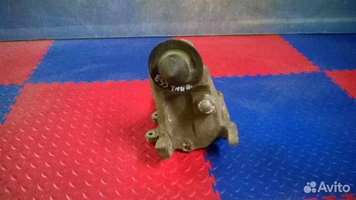 Кулак поворотный задний правый BMW 5-серия E39